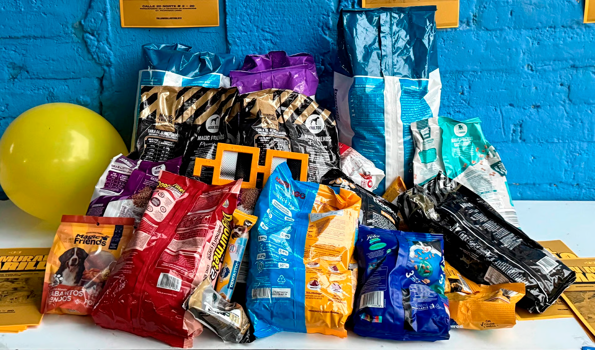 Mural Amarillo ilustración